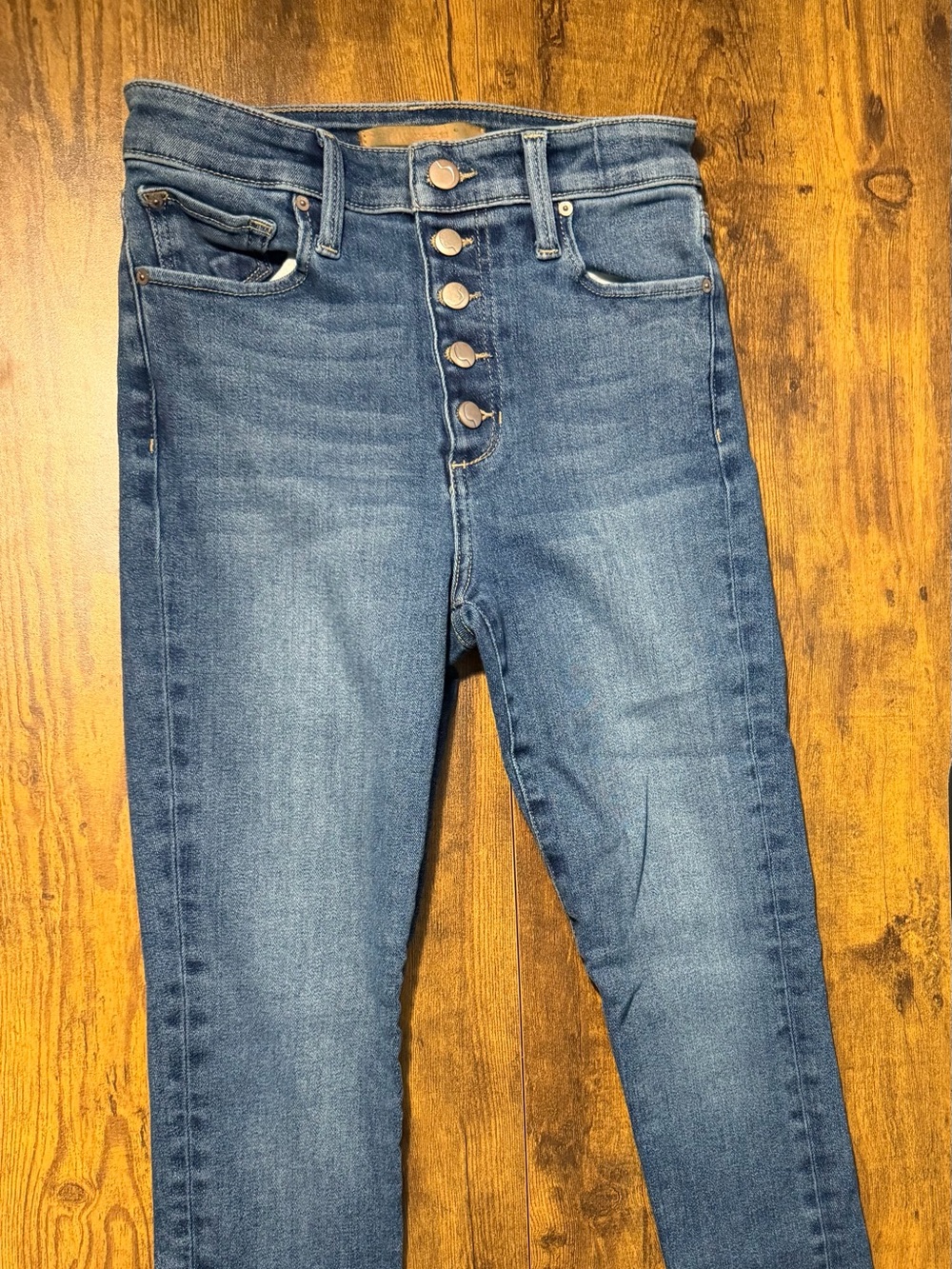 Joe’s Flawless The Charlie High Rise Skinny Crop size w-26